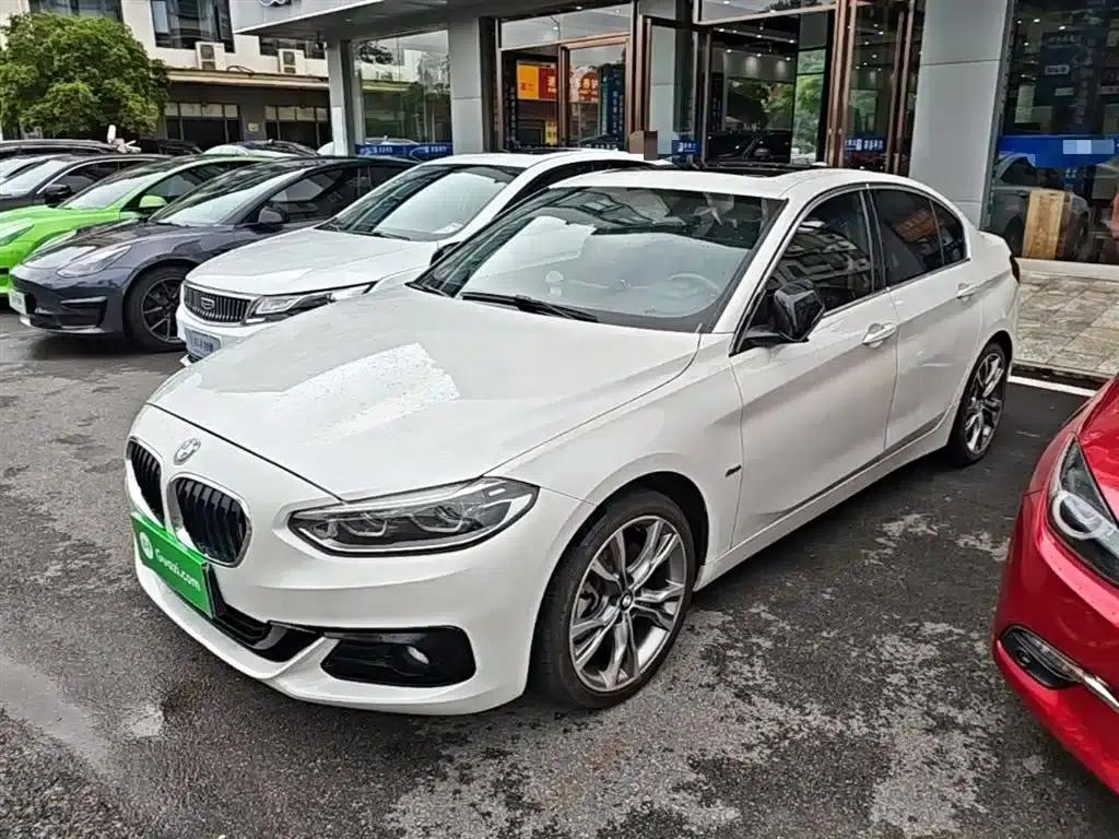 2017 BMW 1 Series 120i Design Package — миниатюра 1