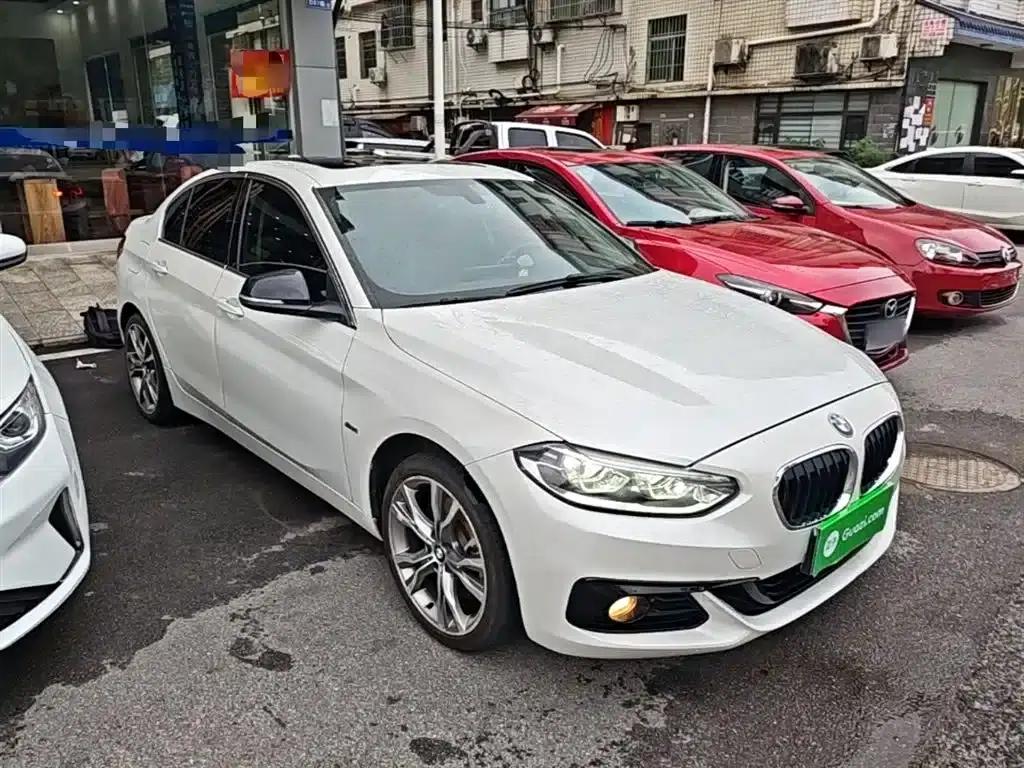 2017 BMW 1 Series 120i Design Package — миниатюра 4