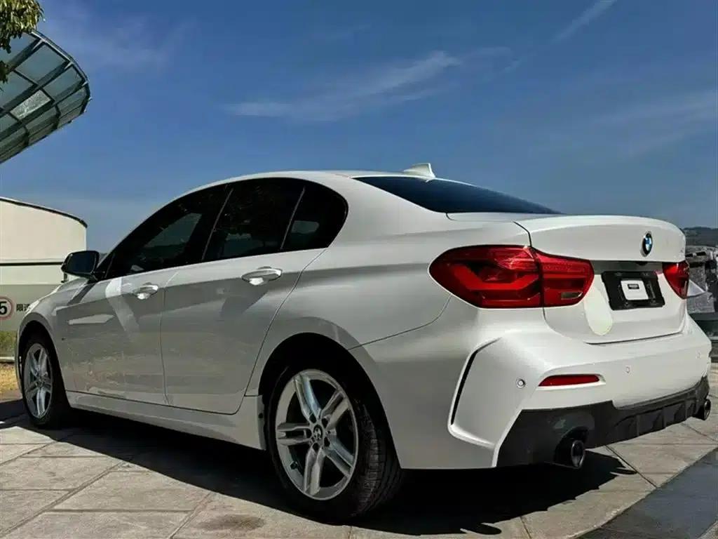 2021 BMW 1 Series 120i M Sport Shadow Edition — миниатюра 4