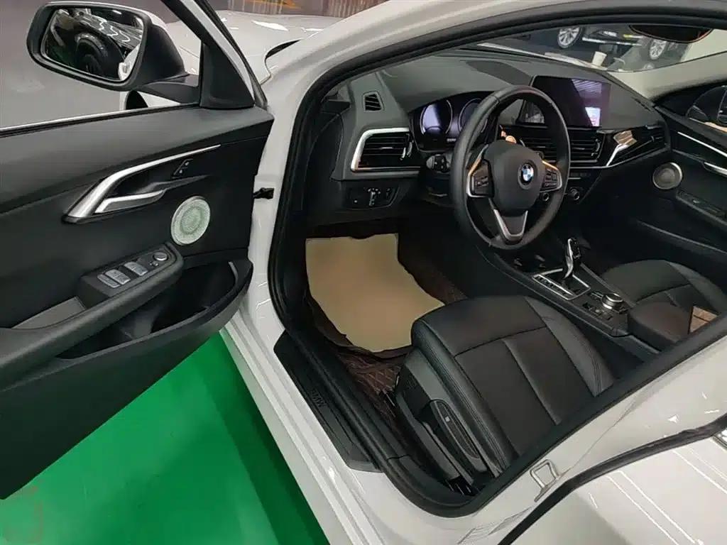 2023 BMW 1 Series 120i M Sport — миниатюра 16