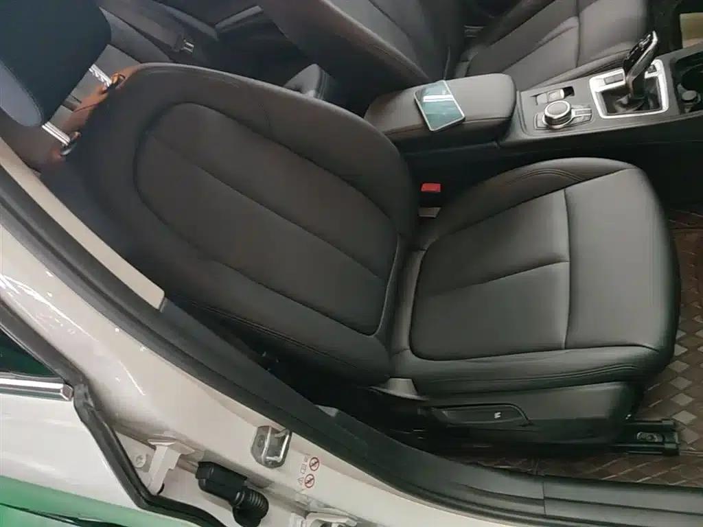 2023 BMW 1 Series 120i M Sport — миниатюра 25