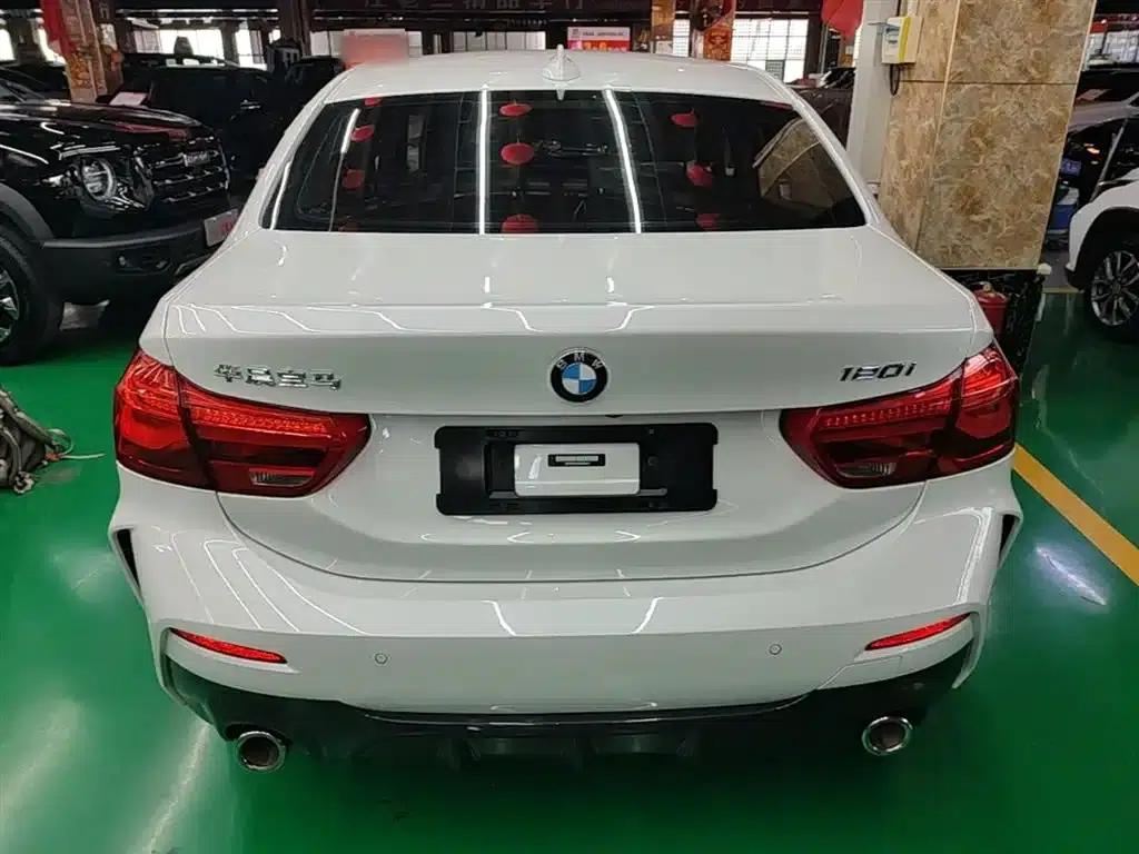 2023 BMW 1 Series 120i M Sport — миниатюра 6