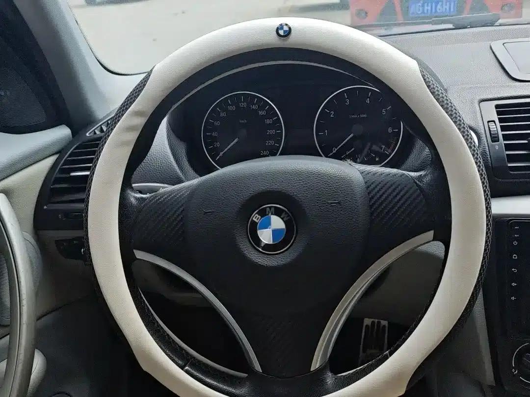 2010 BMW 1 Series Imported 120i Sport Limited Edition — миниатюра 7