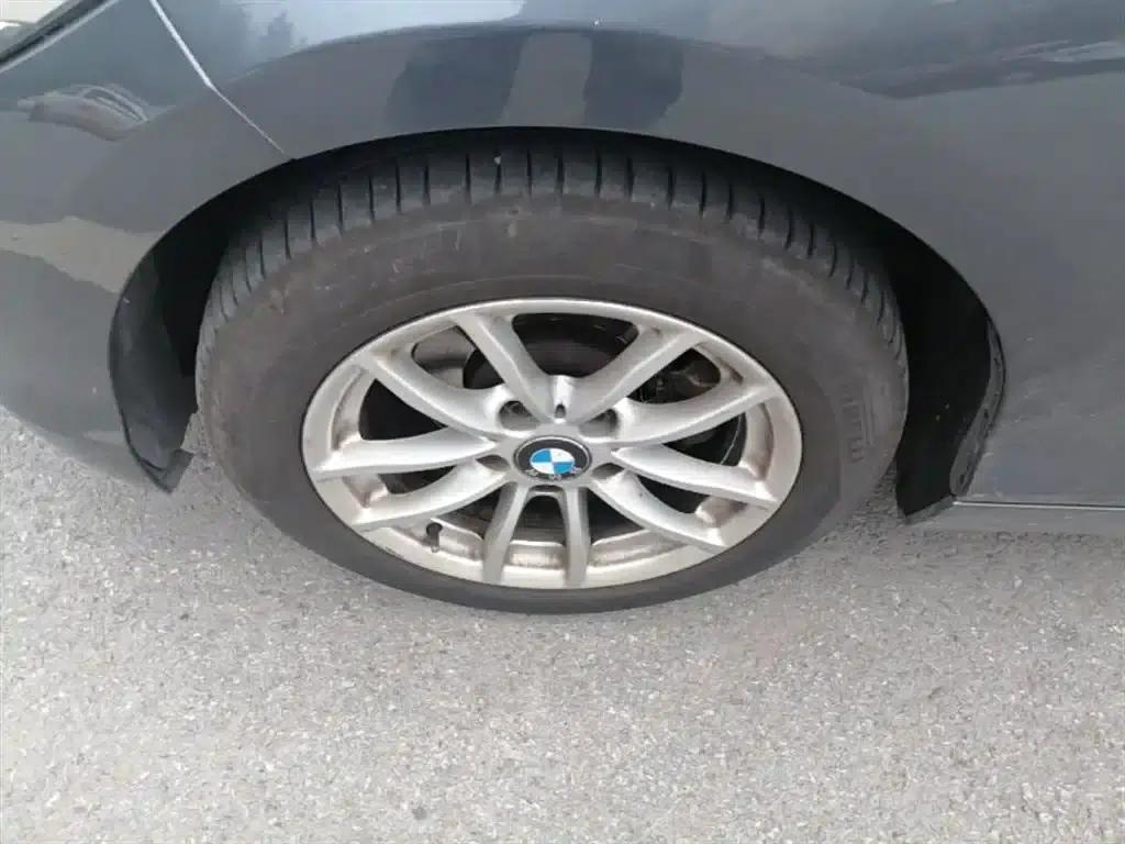2018 BMW 1 Series Imported Model 118i Leading Edition — миниатюра 23