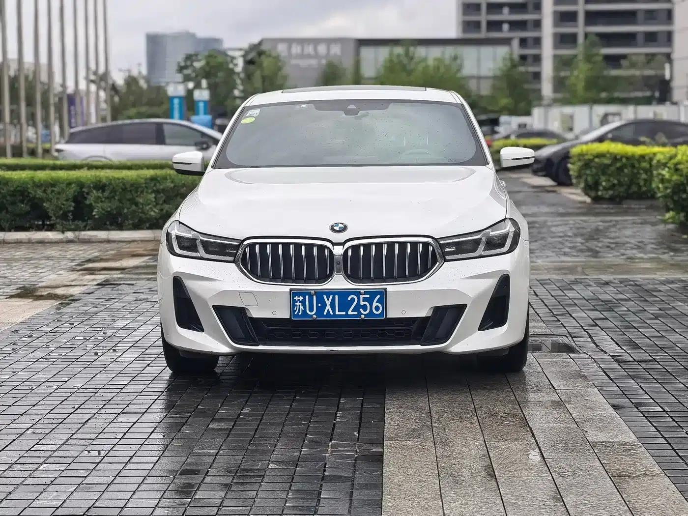 2021 BMW 6 Series GT 630i M Sport Package — миниатюра 2