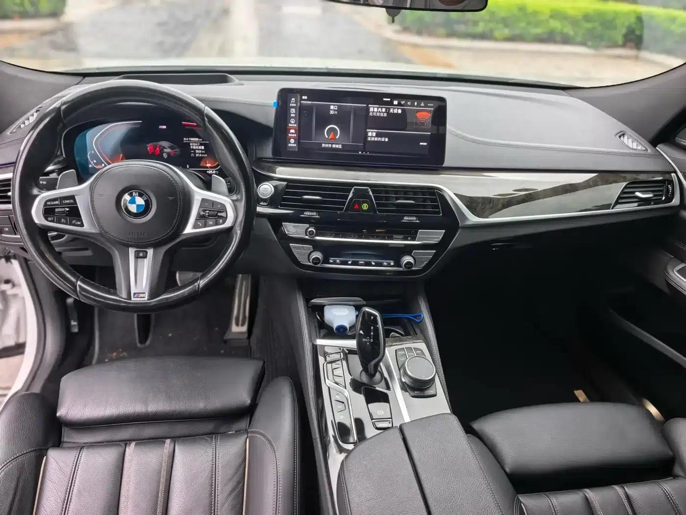2021 BMW 6 Series GT 630i M Sport Package — миниатюра 9