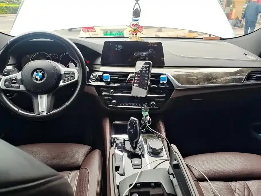 2018 BMW 6 Series GT 640i xDrive M Sport Package — миниатюра 12