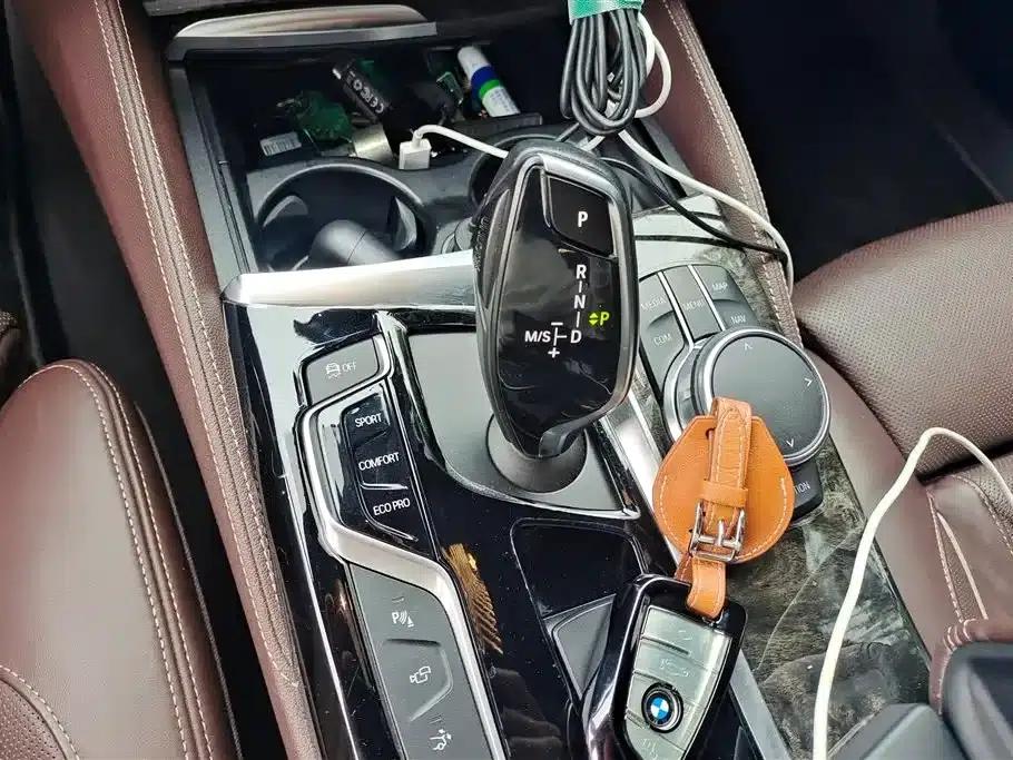 2018 BMW 6 Series GT 640i xDrive M Sport Package — миниатюра 16