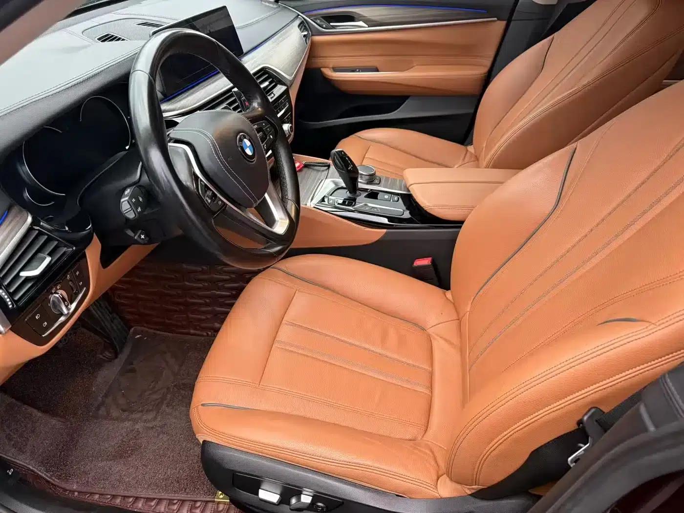 2018 BMW 6 Series GT 630i M Sport Package — миниатюра 4