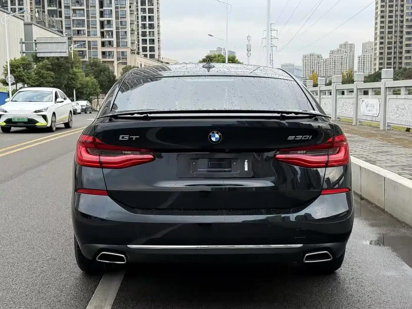 2018 BMW 6 Series GT 630i M Sport Package — миниатюра 8