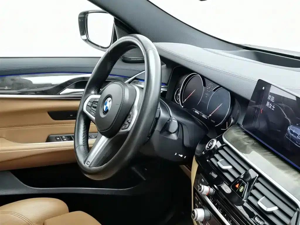 2018 BMW 6 Series GT 630i M Sport Package — миниатюра 22