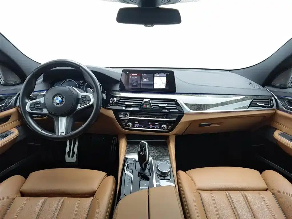 2018 BMW 6 Series GT 630i M Sport Package — миниатюра 5