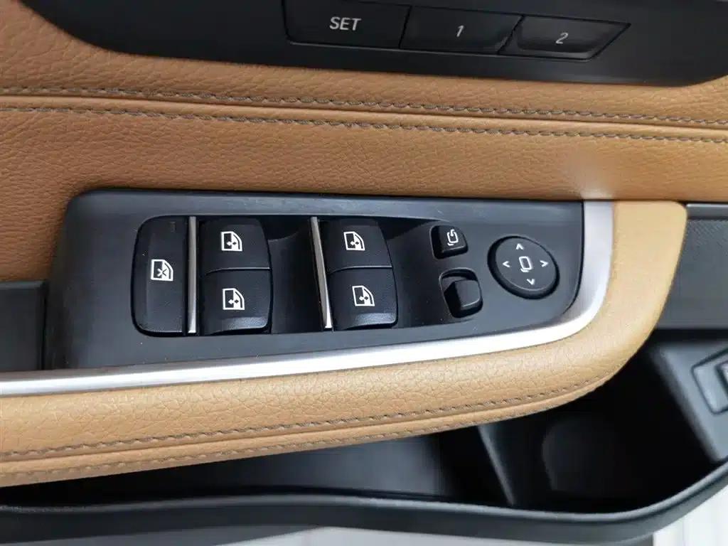2018 BMW 6 Series GT 630i M Sport Package — миниатюра 9