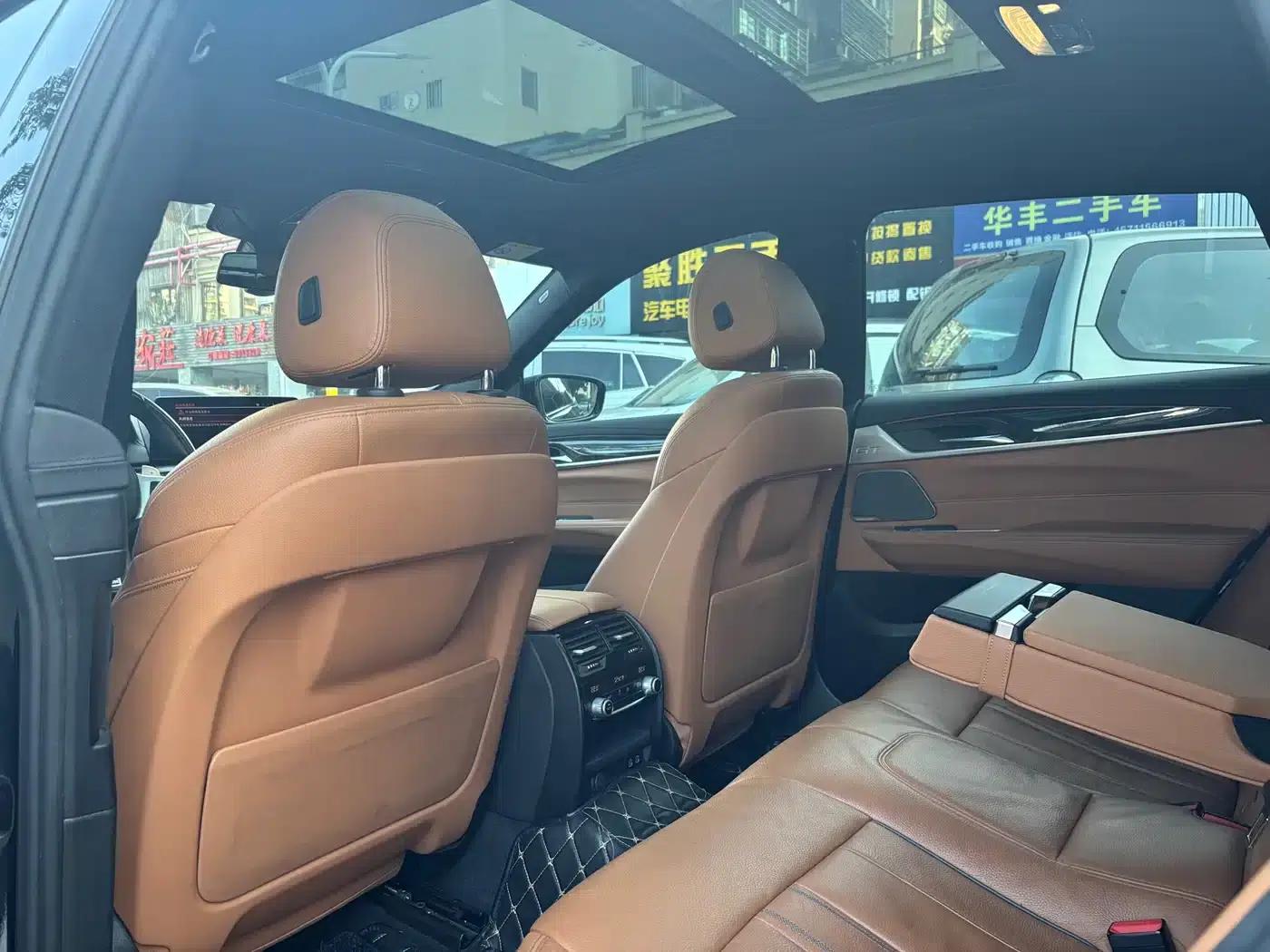 2019 BMW 6 Series GT 630i M Sport Package — миниатюра 5