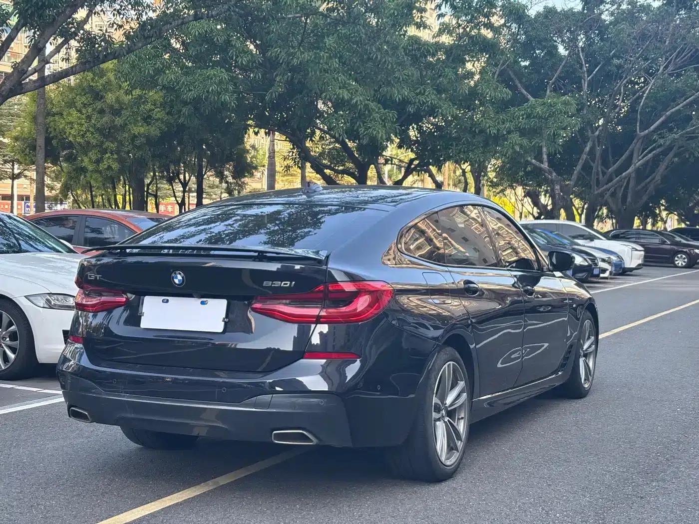 2019 BMW 6 Series GT 630i M Sport Package — миниатюра 8