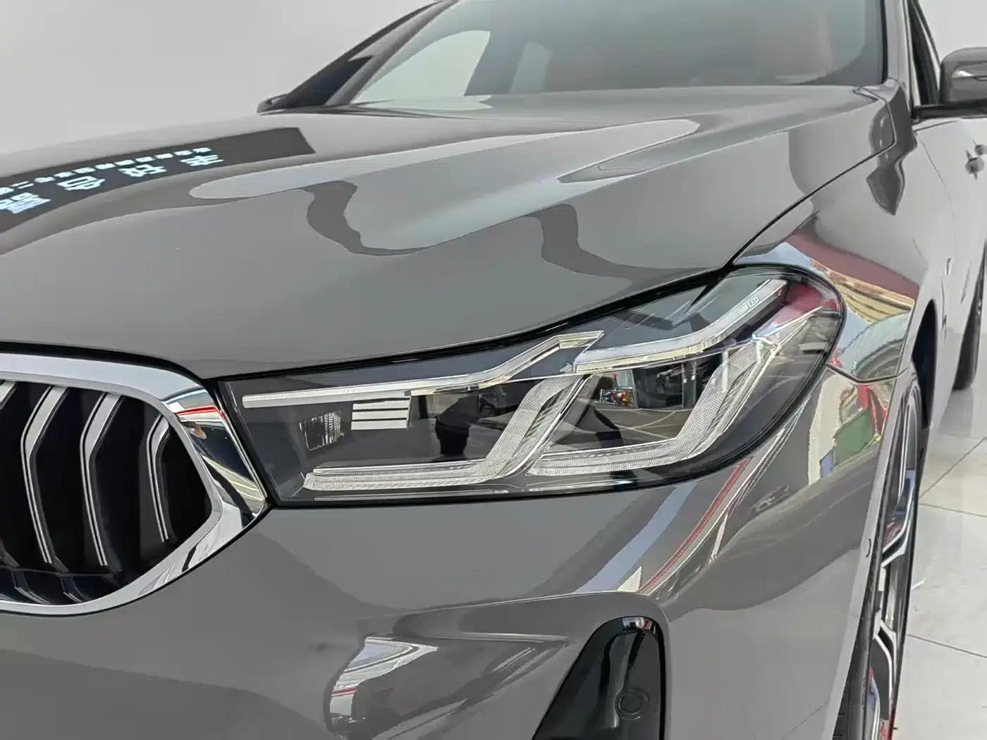 2022 BMW 6 Series GT 630i M Sport Package — миниатюра 3