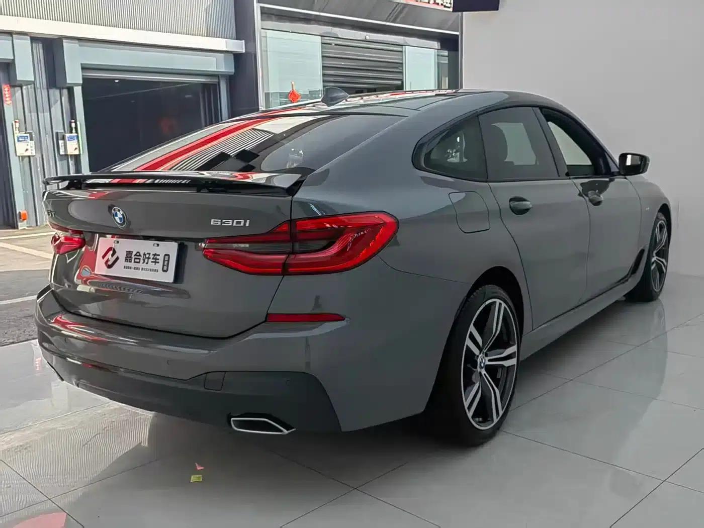2022 BMW 6 Series GT 630i M Sport Package — миниатюра 8