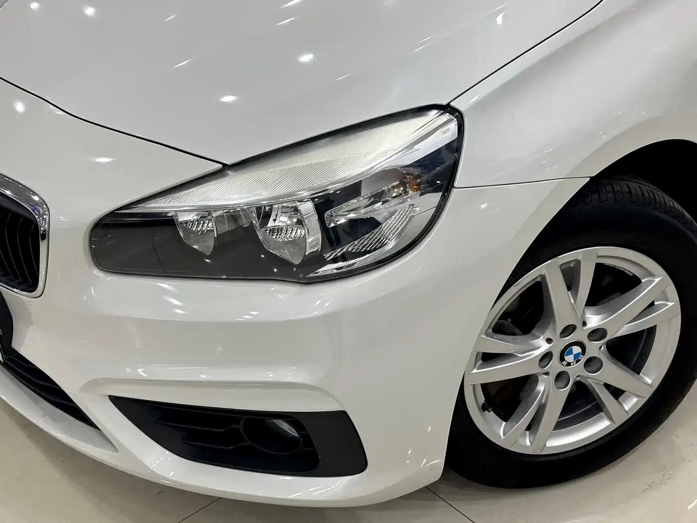 2015 BMW 2 Series Gran Tourer 218i Leading Edition — миниатюра 15
