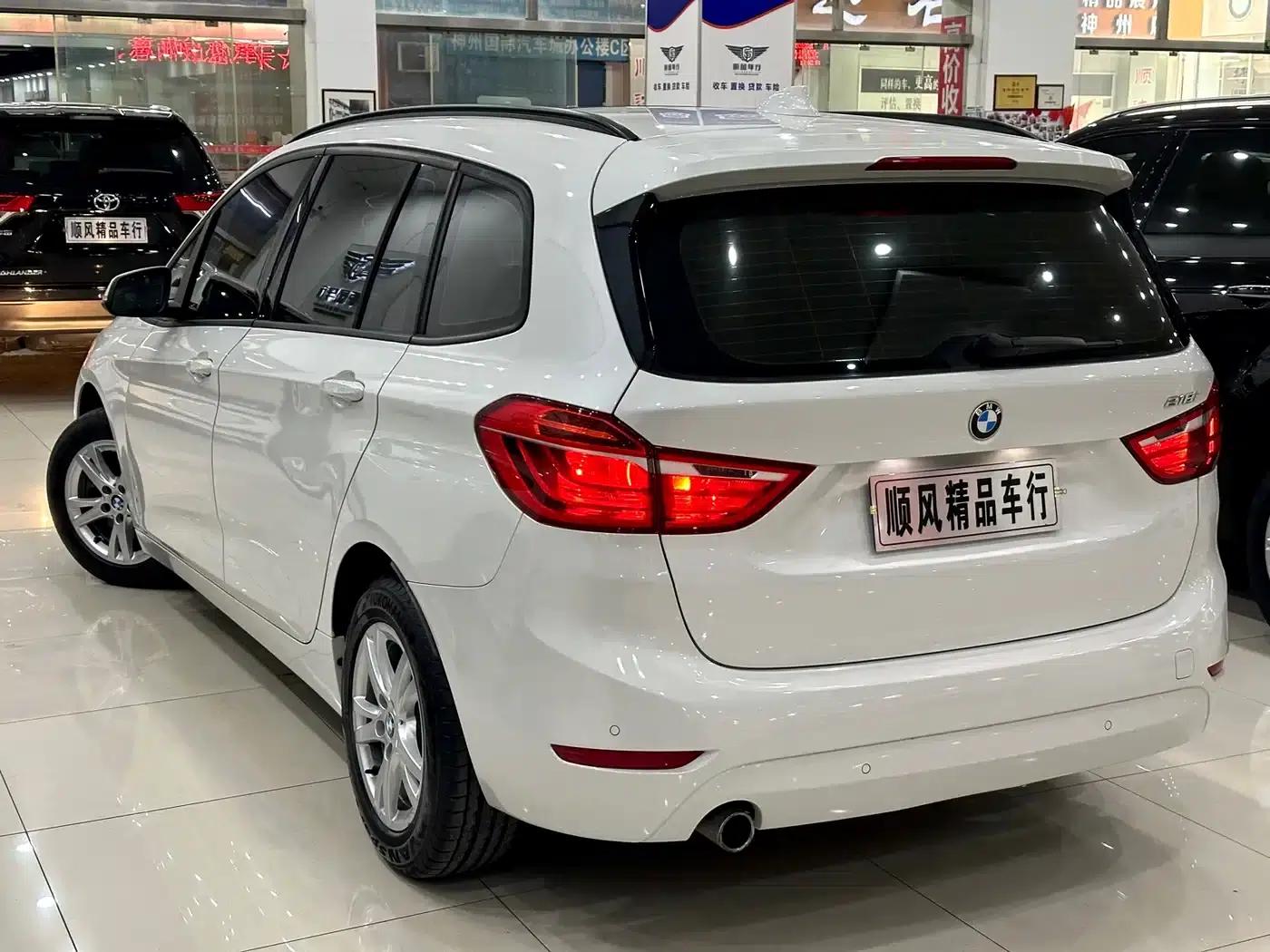 2015 BMW 2 Series Gran Tourer 218i Leading Edition — миниатюра 3