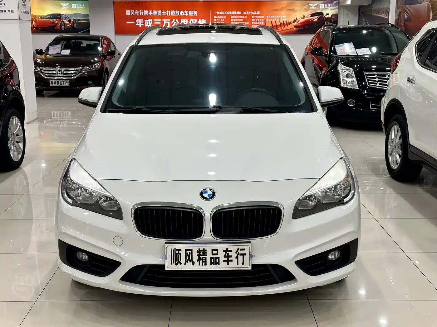 2015 BMW 2 Series Gran Tourer 218i Leading Edition — миниатюра 31