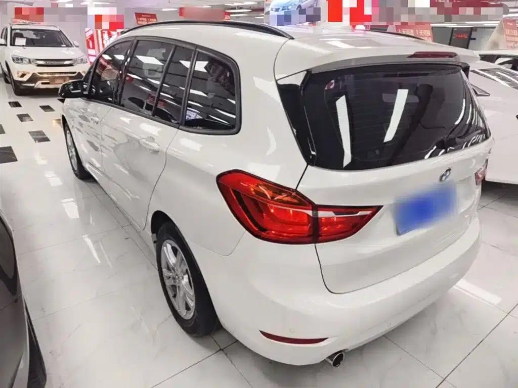 2015 BMW 2 Series Gran Tourer 218i Leading Edition — миниатюра 5