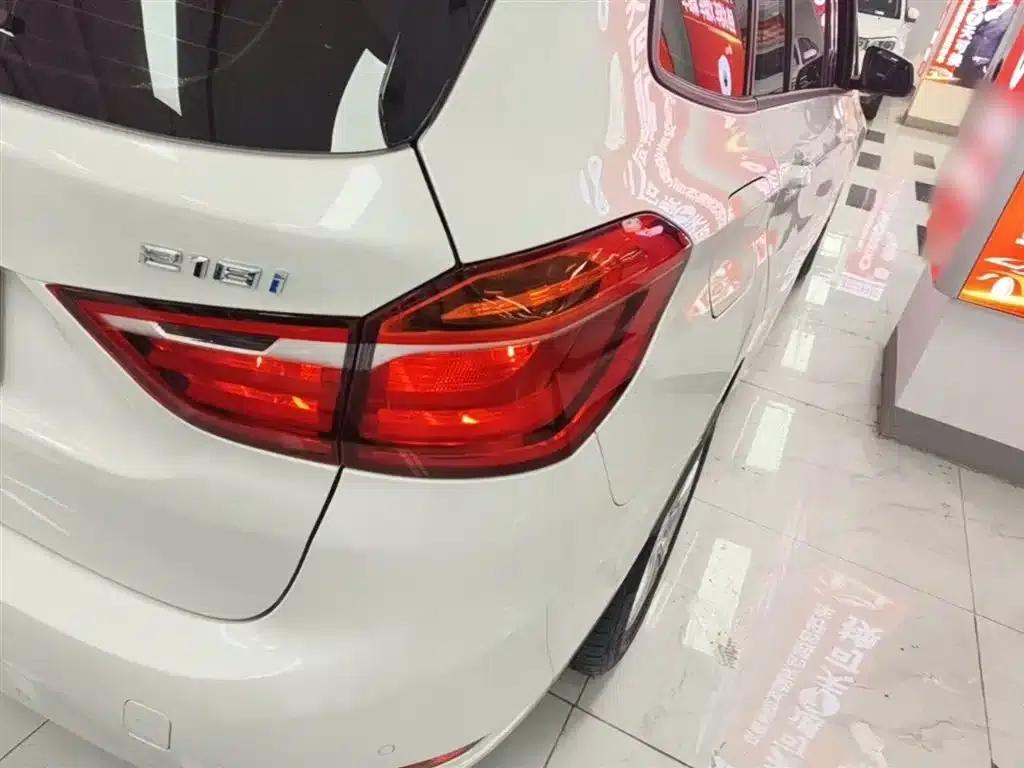 2015 BMW 2 Series Gran Tourer 218i Leading Edition — миниатюра 8