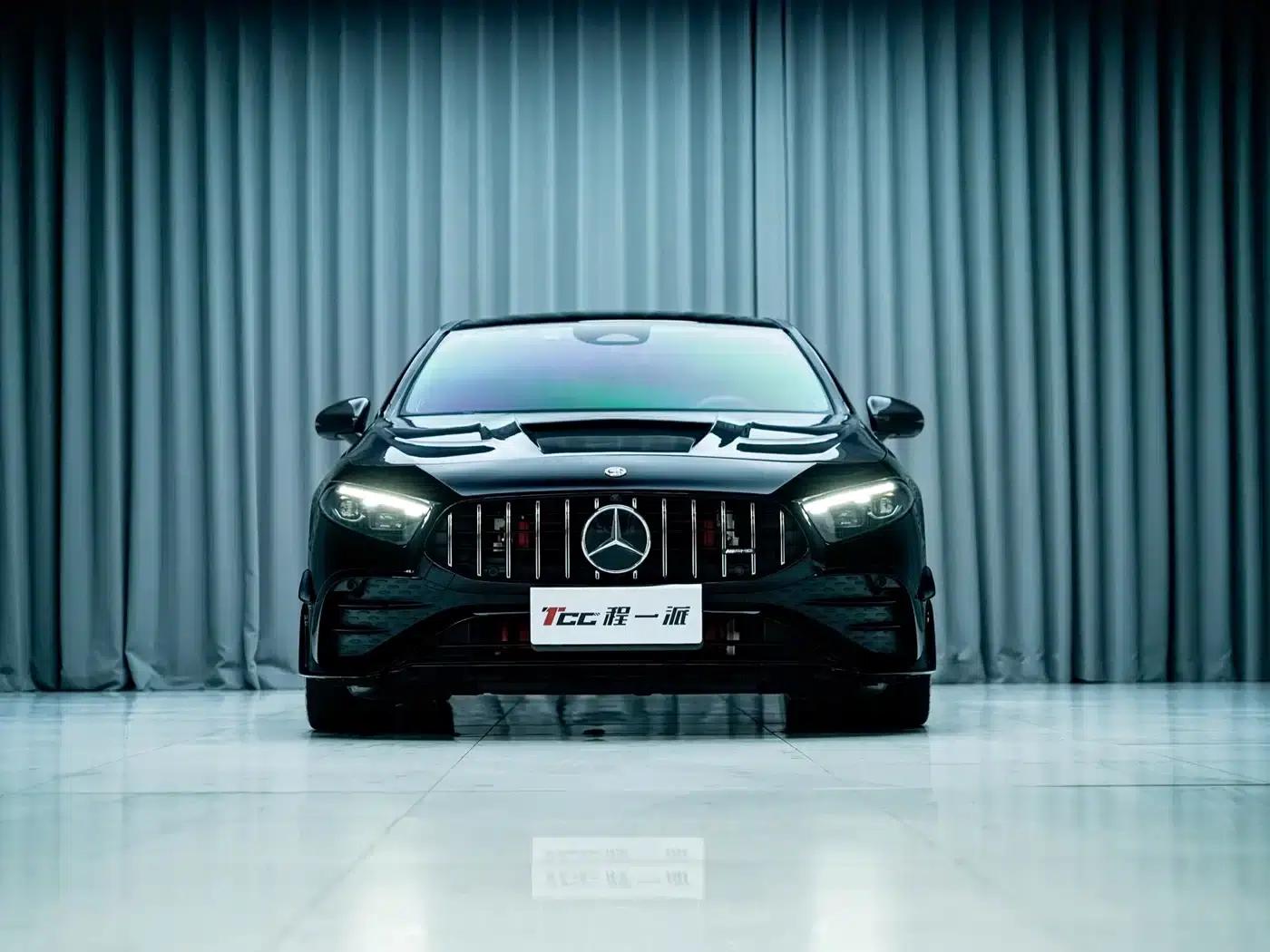 2024 Mercedes-Benz A-Class AMG Facelift AMG A 35 L 4MATIC — миниатюра 3