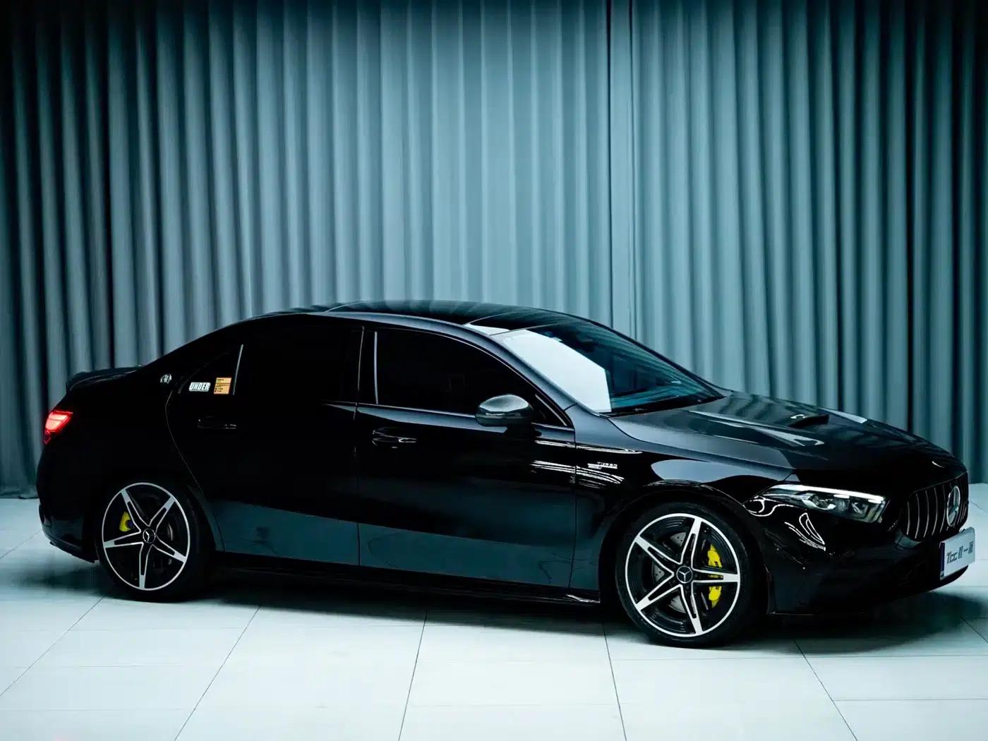2024 Mercedes-Benz A-Class AMG Facelift AMG A 35 L 4MATIC — миниатюра 4