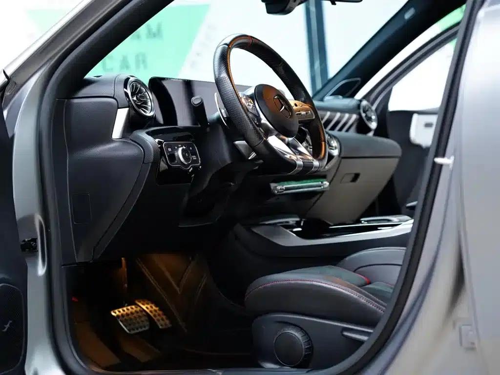 2021 Mercedes-Benz A-Class AMG A 35 L 4MATIC Midnight Edition — миниатюра 29