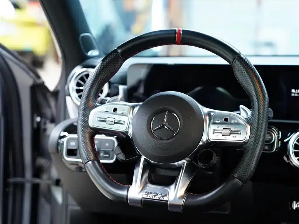 2021 Mercedes-Benz A-Class AMG A 35 L 4MATIC Midnight Edition — миниатюра 51