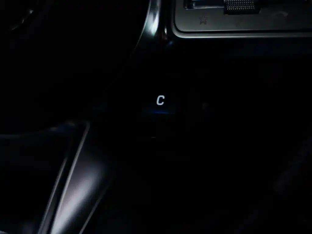 2021 Mercedes-Benz A-Class AMG A 35 L 4MATIC Midnight Edition — миниатюра 10