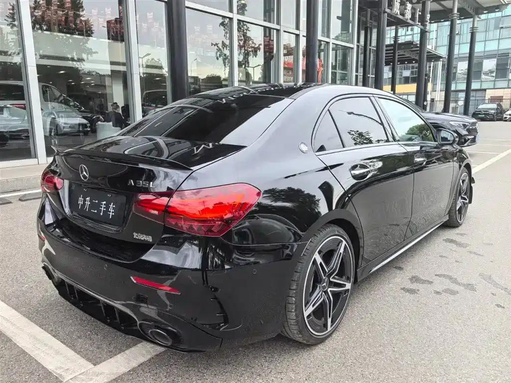 2025 Mercedes-Benz A-Class AMG A 35 L 4MATIC — миниатюра 5
