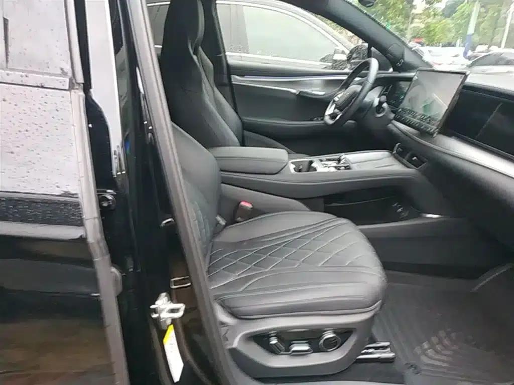 Hiace 07 EV 2024 Model 610 Long Range Version — миниатюра 25