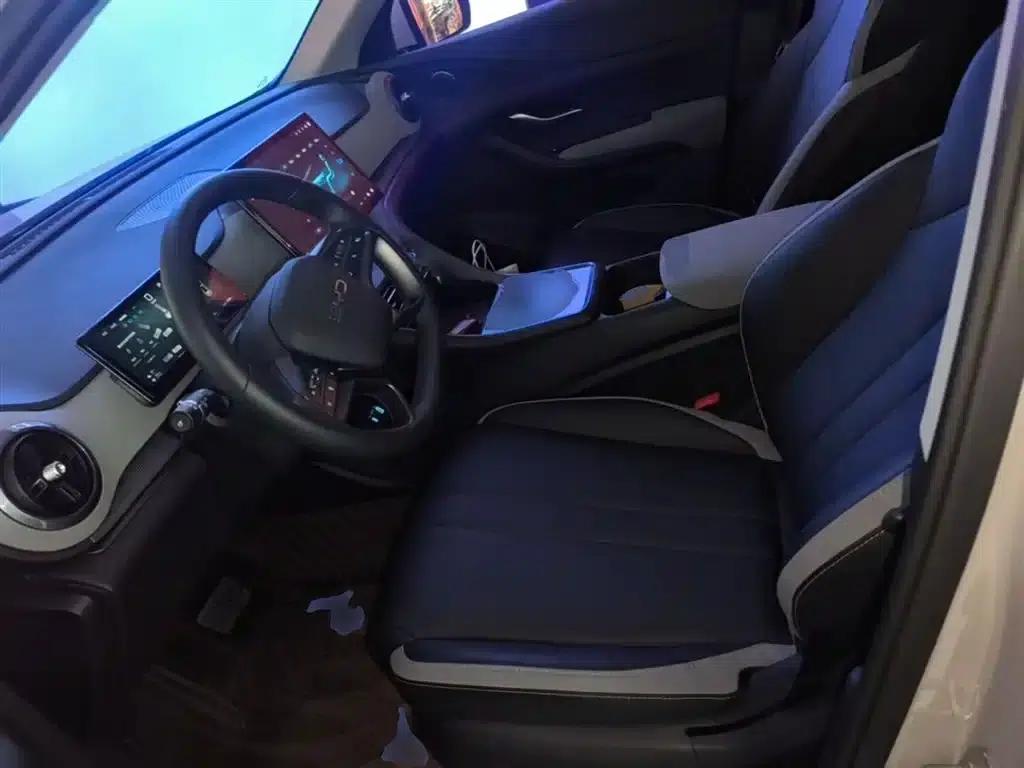 Hiace 05 DM-i 2025 DM-i Intelligent Driving Edition 75KM Luxury Model — миниатюра 15