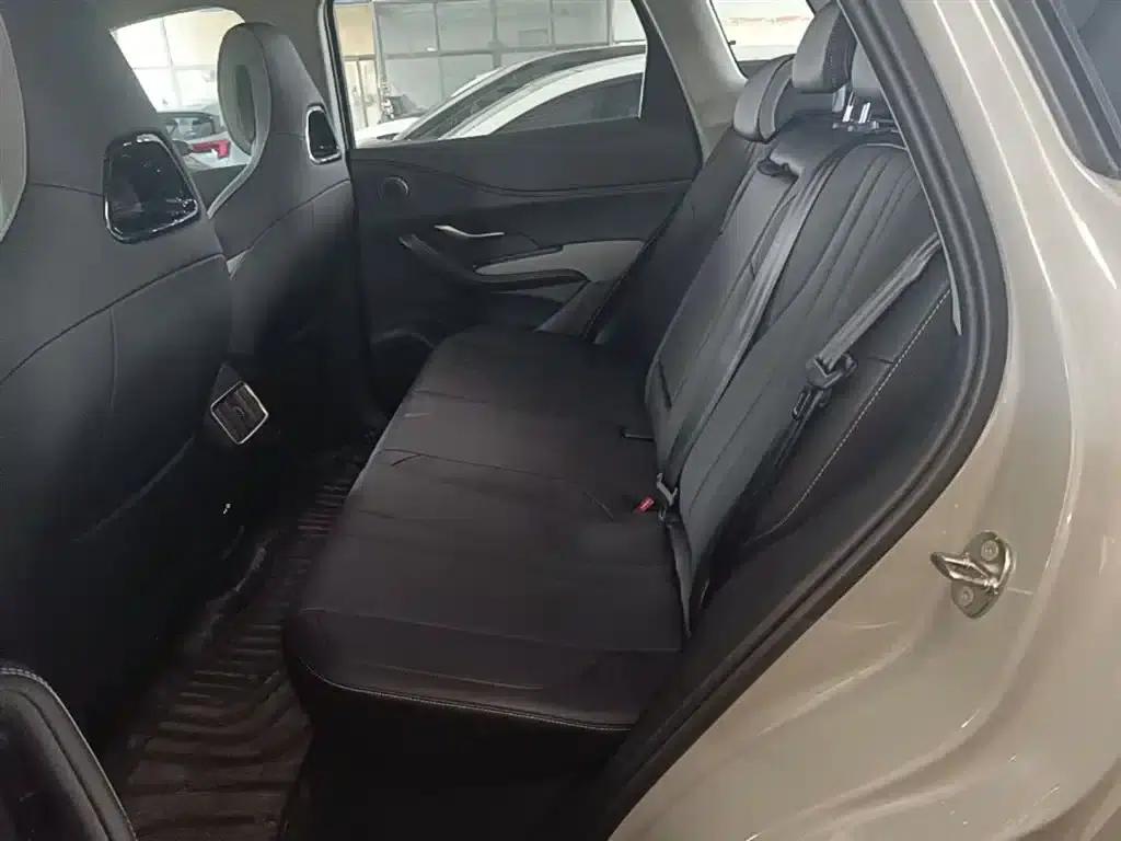 Hiace 05 DM-i 2025 DM-i Intelligent Driving Edition 115KM Flagship Model — миниатюра 17