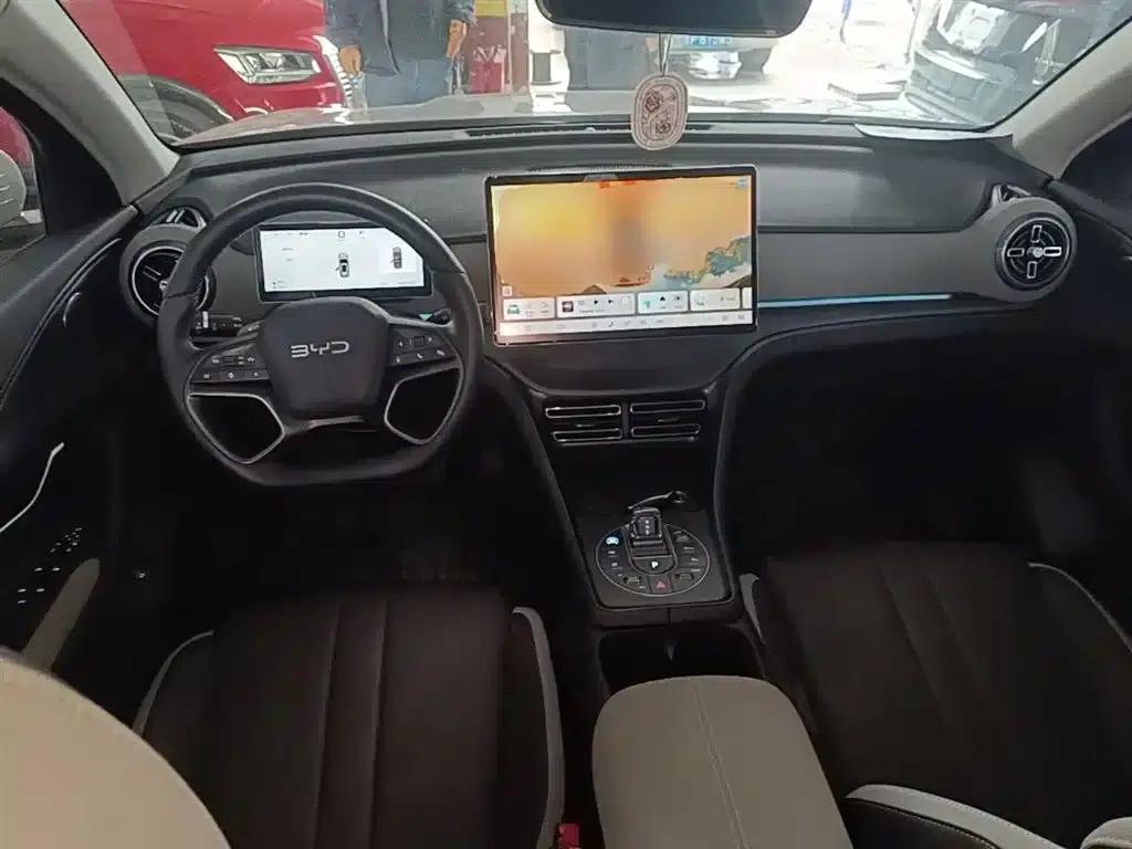 Hiace 05 DM-i 2025 DM-i Intelligent Driving Edition 115KM Flagship Model — миниатюра 10