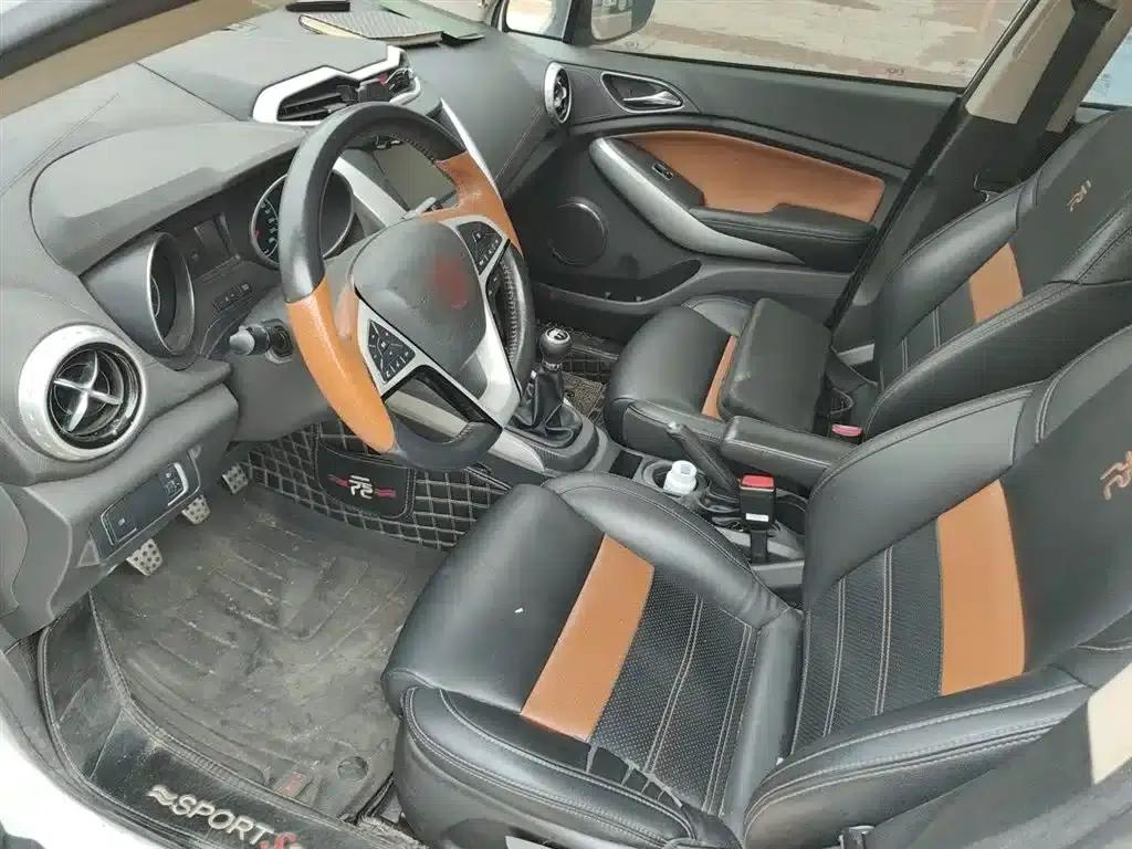 2017 Yuan 1.5L Manual Panoramic Sunroof Edition — миниатюра 12