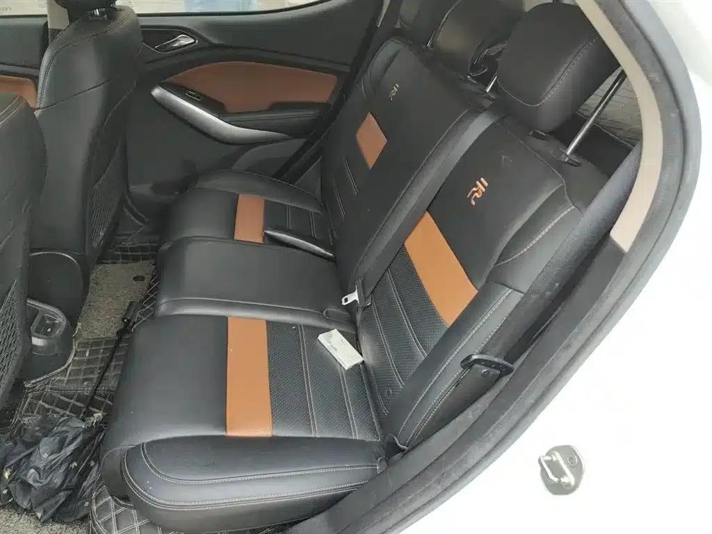 2017 Yuan 1.5L Manual Panoramic Sunroof Edition — миниатюра 14