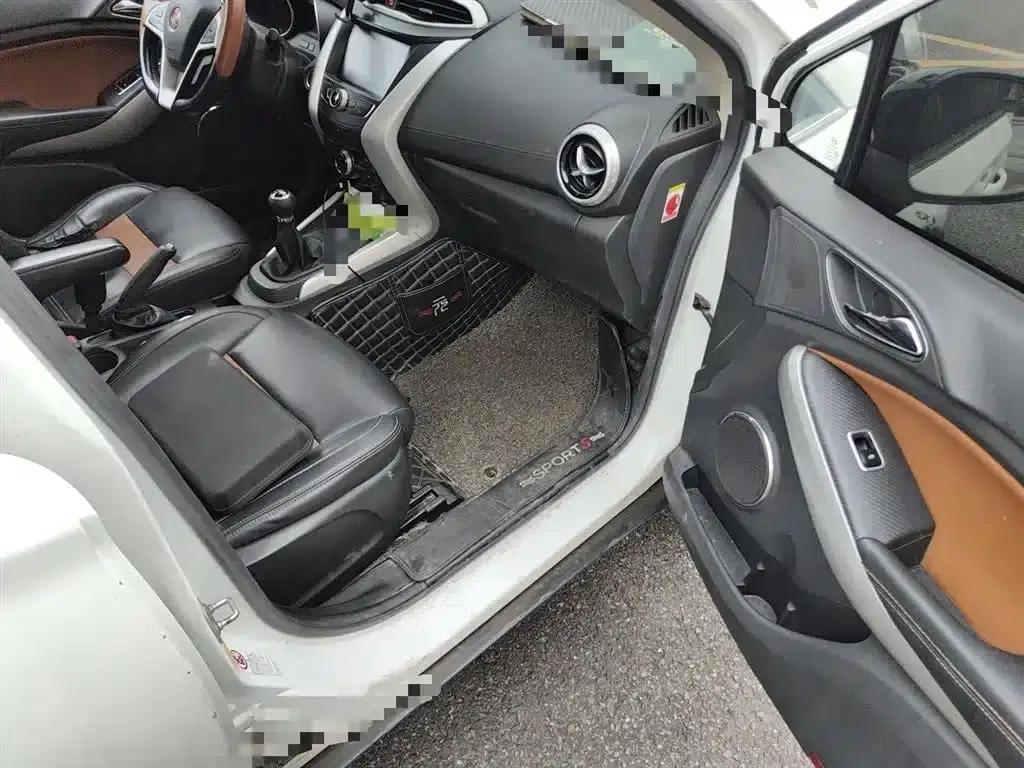 2017 Yuan 1.5L Manual Panoramic Sunroof Edition — миниатюра 22