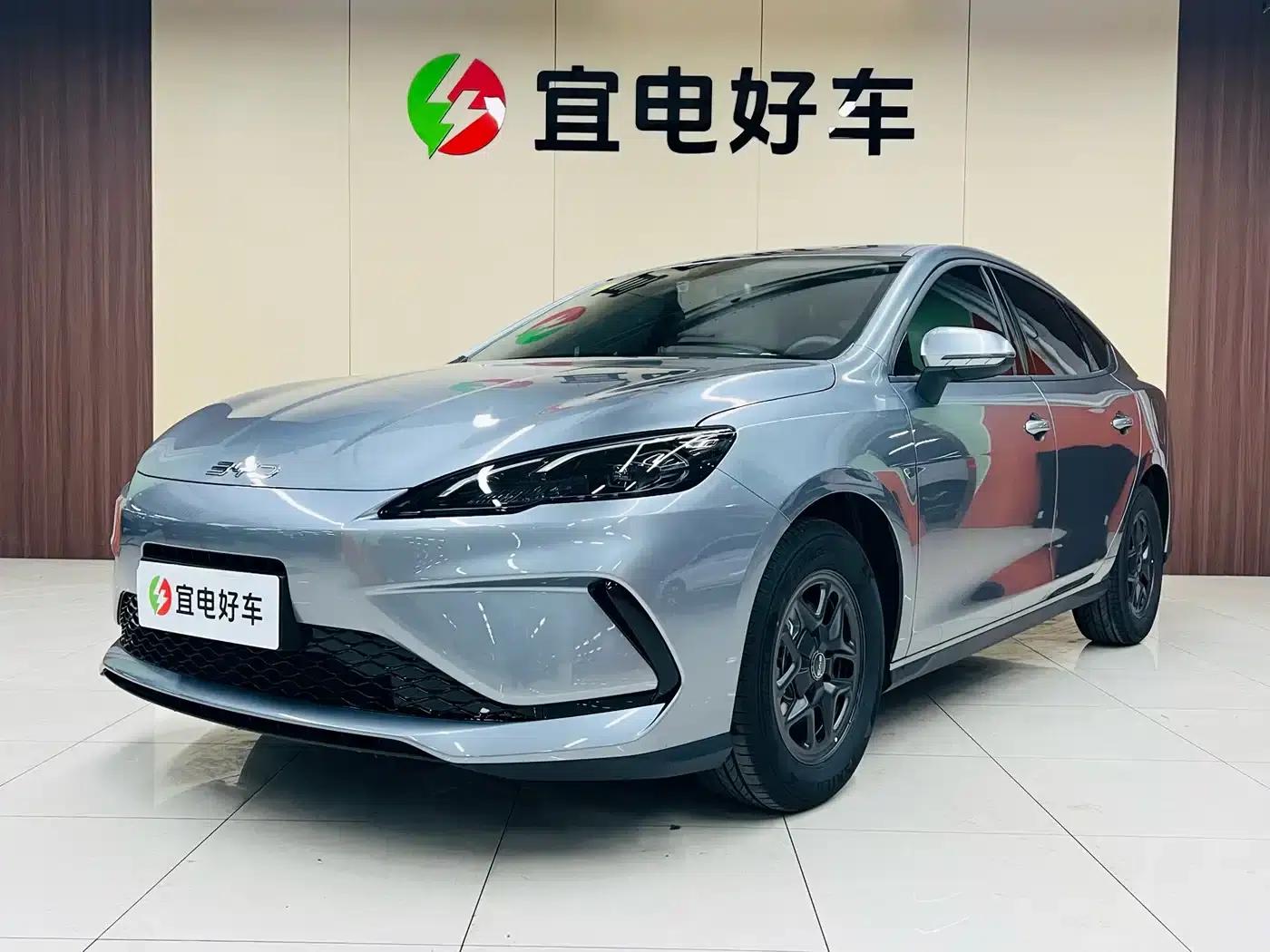 Seal 05 DM-i 2025 DM-i Intelligent Driving Edition 55KM Luxury Model — миниатюра 1