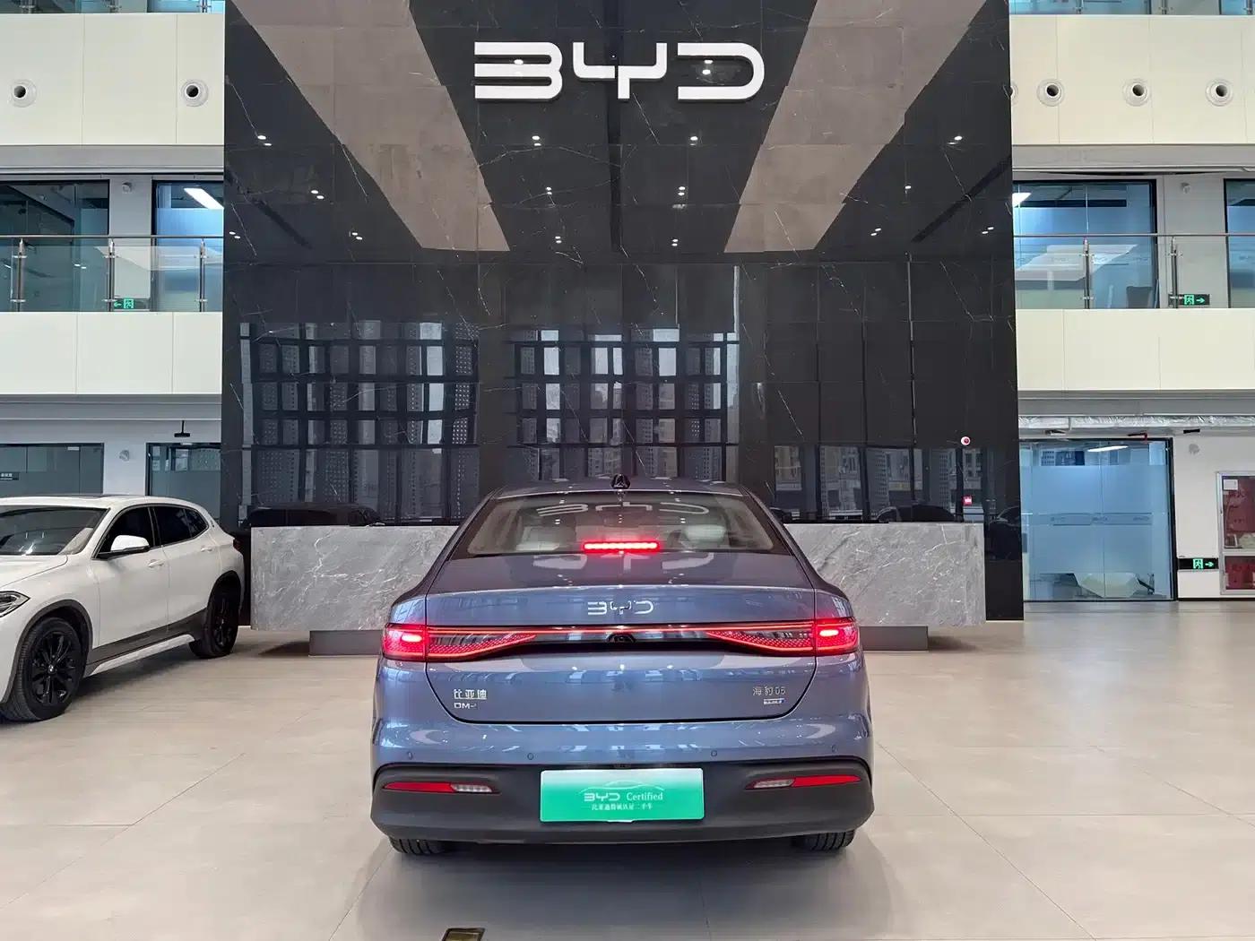 Seal 05 DM-i 2025 DM-i Intelligent Driving Edition 120KM Flagship Model — миниатюра 16
