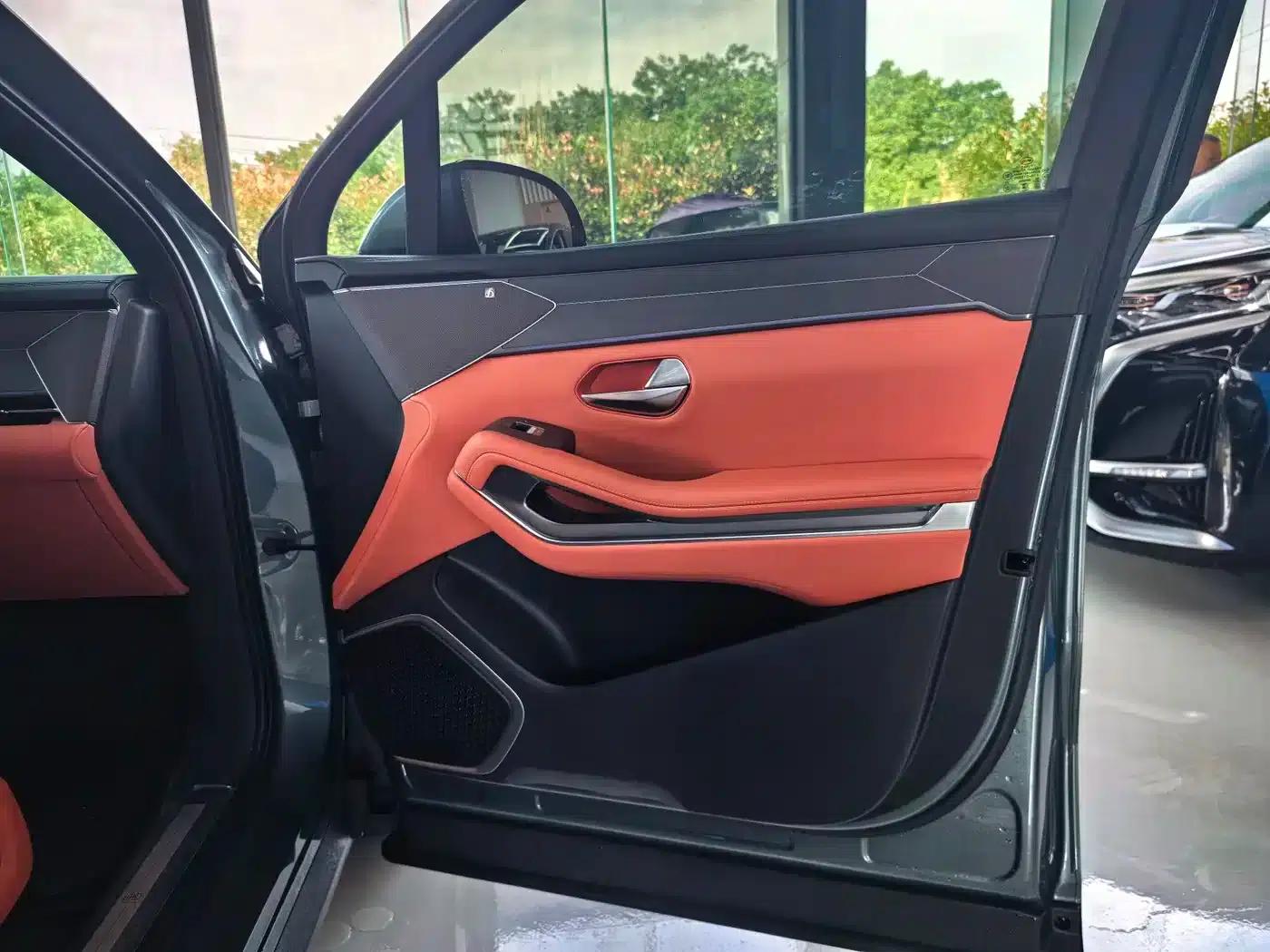 Tang L 2025 EV 600KM Four-Wheel Drive LiDAR Flagship Edition — миниатюра 22