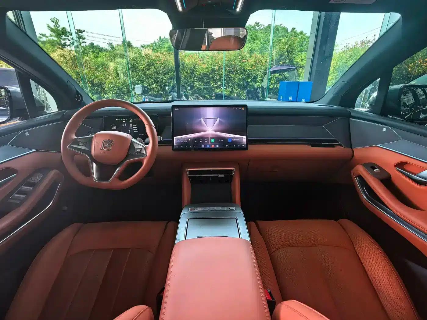 Tang L 2025 EV 600KM Four-Wheel Drive LiDAR Flagship Edition — миниатюра 5