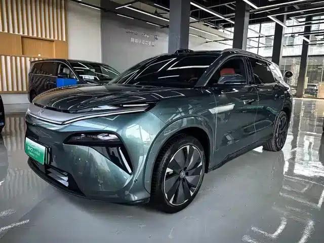 Tang L 2025 EV 600KM Four-Wheel Drive LiDAR Flagship Edition