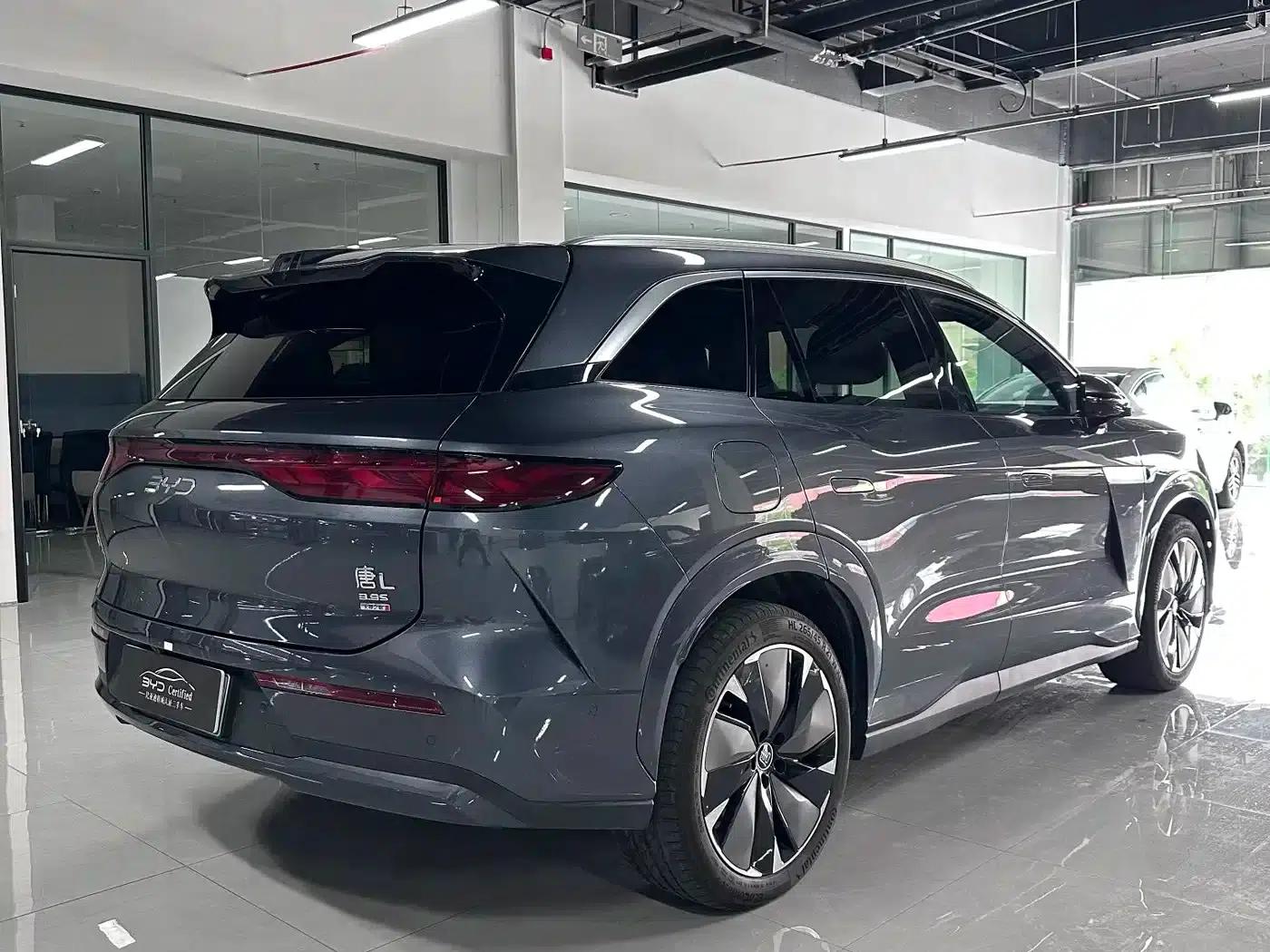 Tang L 2025 EV 600KM Four-Wheel Drive LiDAR Flagship Edition — миниатюра 3