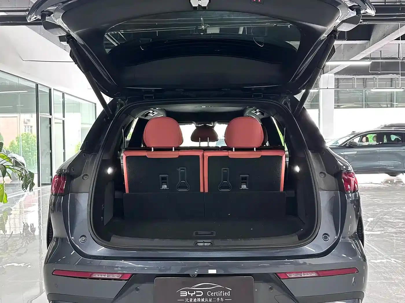 Tang L 2025 EV 600KM Four-Wheel Drive LiDAR Flagship Edition — миниатюра 5