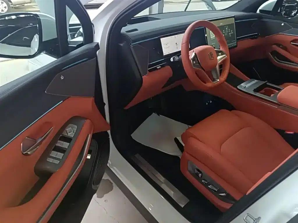 Tang L 2025 EV 670KM LiDAR Flagship Edition — миниатюра 16