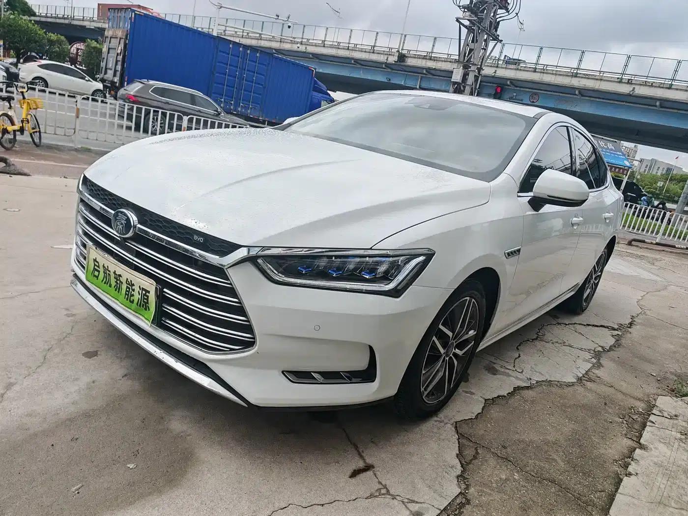Qin Pro New Energy 2018 DM 1.5TI Automatic Intelligent Connected Premium Edition — миниатюра 1