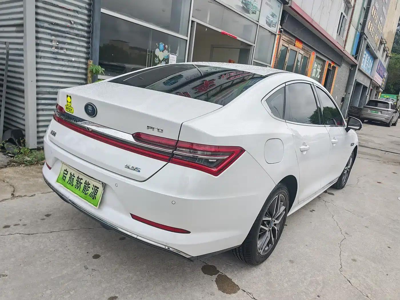Qin Pro New Energy 2018 DM 1.5TI Automatic Intelligent Connected Premium Edition — миниатюра 10