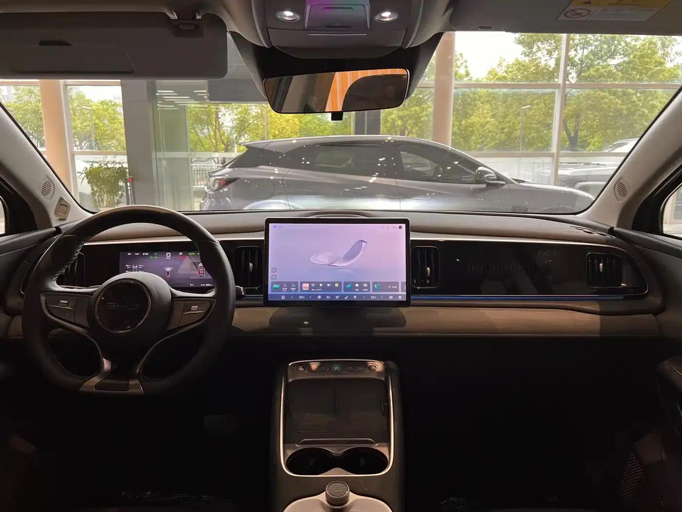 Hiace 05 EV 2025 520KM Flagship Intelligent Navigation Edition — миниатюра 6